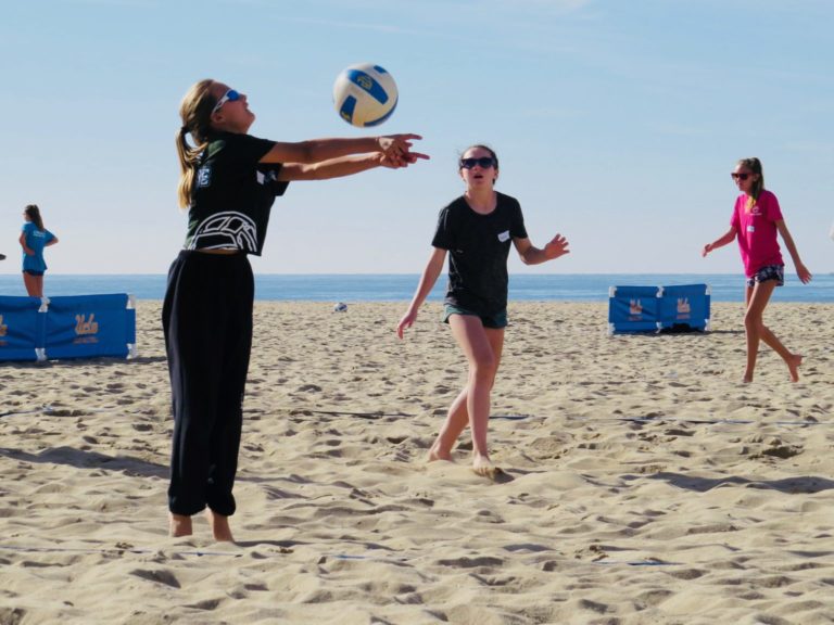 10 Reasons To Try Beach Volleyball | I Love to Watch You Play